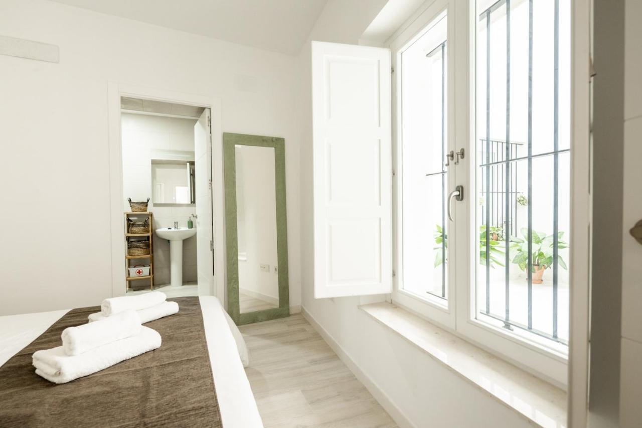 Apartamento Mucha Vida Little Apartments Cadiz Bagian luar foto