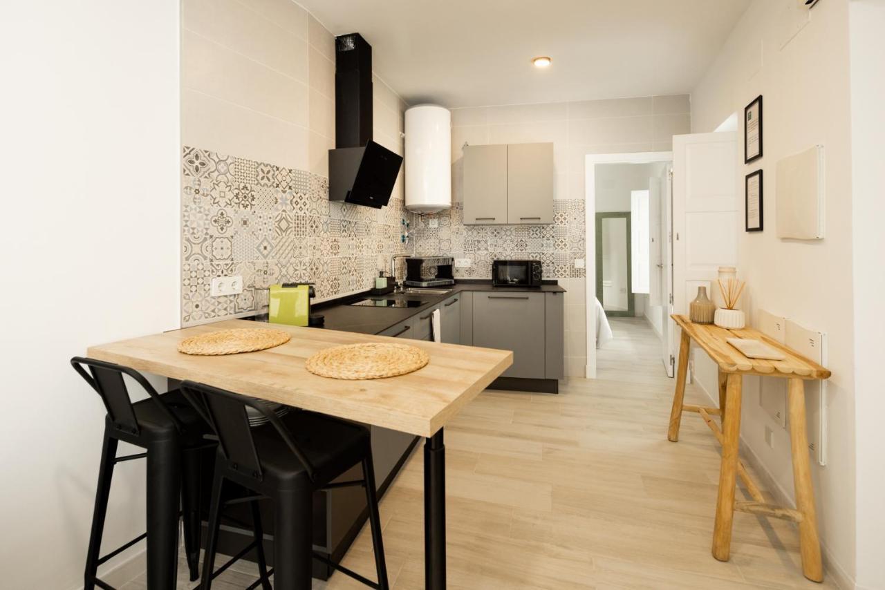 Apartamento Mucha Vida Little Apartments Cadiz Bagian luar foto